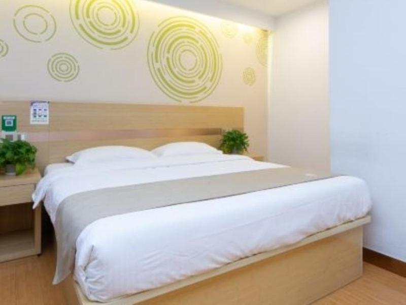 Greentree Inn Shanghai Minhang District Beiqiao Subway Station Express Hotel Buitenkant foto
