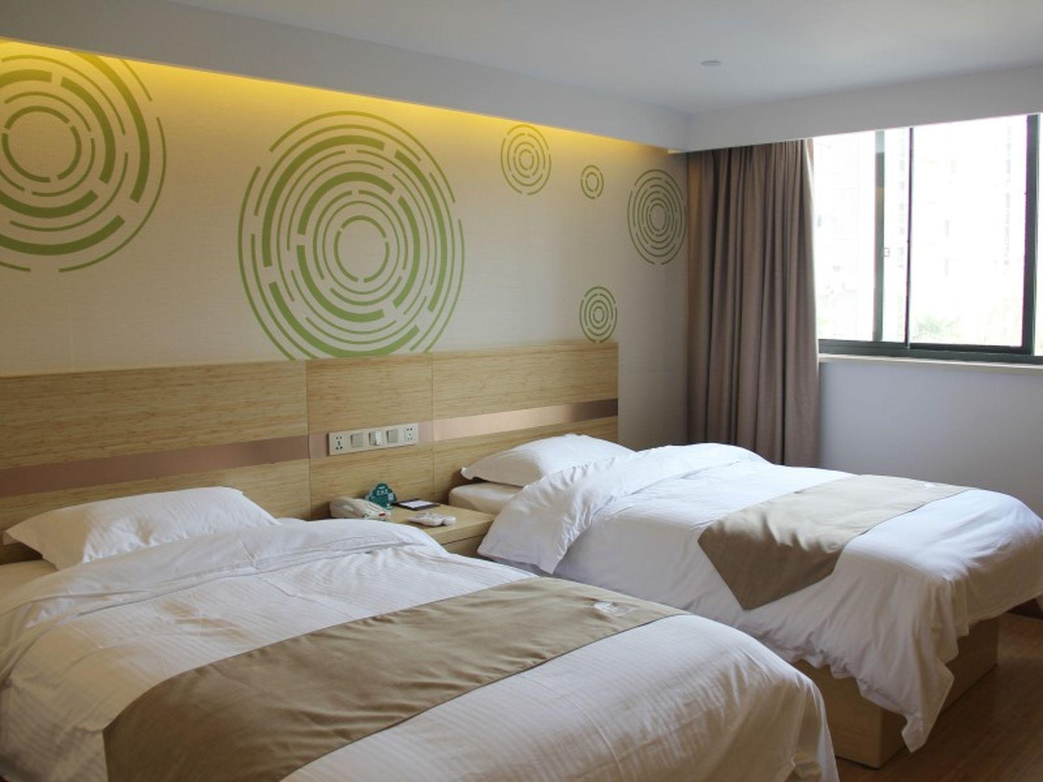 Greentree Inn Shanghai Minhang District Beiqiao Subway Station Express Hotel Buitenkant foto