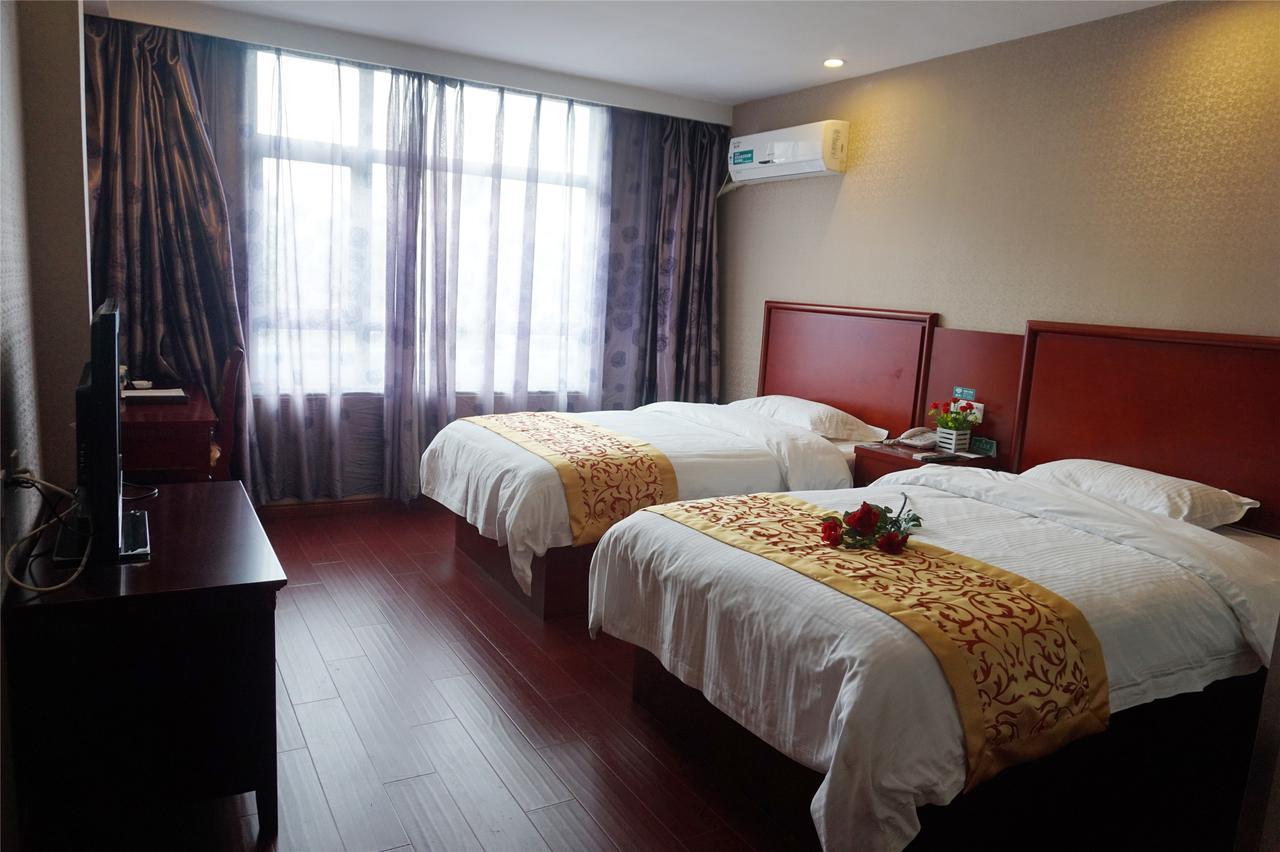 Greentree Inn Shanghai Minhang District Beiqiao Subway Station Express Hotel Buitenkant foto