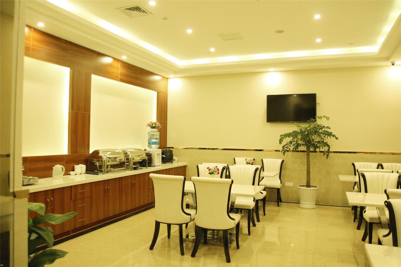 Greentree Inn Shanghai Minhang District Beiqiao Subway Station Express Hotel Buitenkant foto