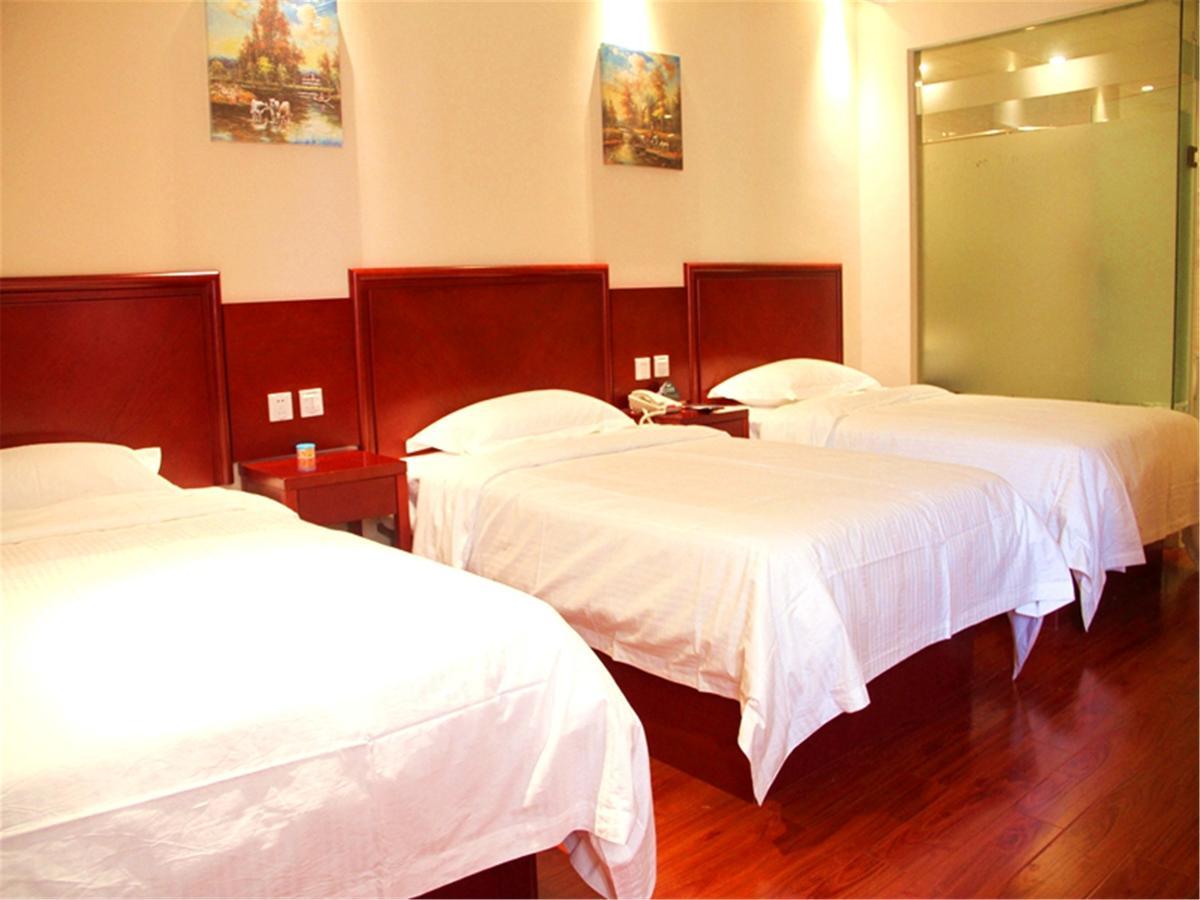 Greentree Inn Shanghai Minhang District Beiqiao Subway Station Express Hotel Buitenkant foto
