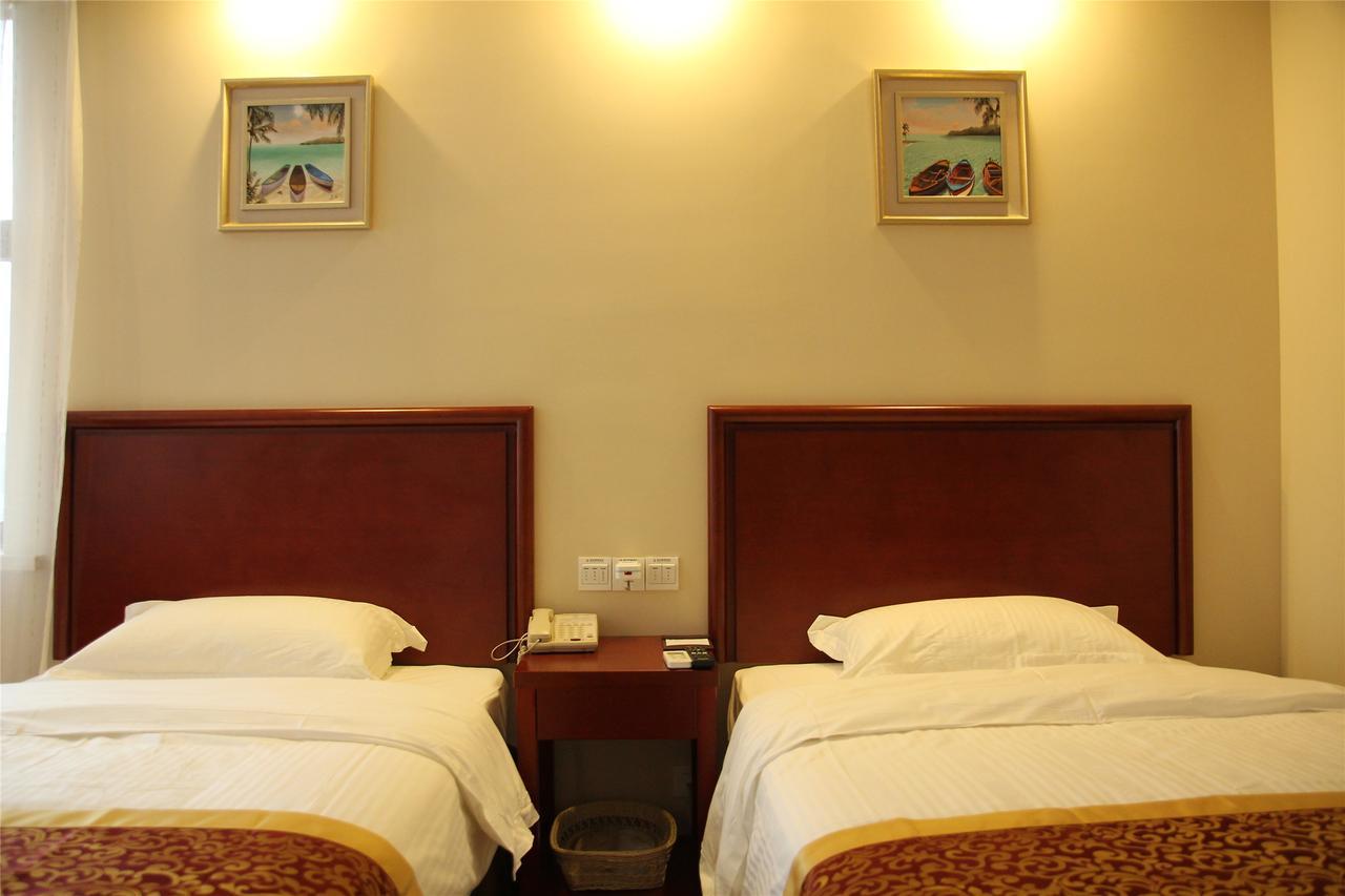 Greentree Inn Shanghai Minhang District Beiqiao Subway Station Express Hotel Buitenkant foto
