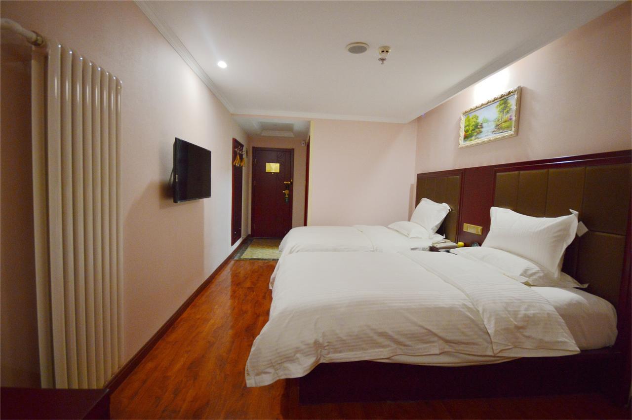 Greentree Inn Shanghai Minhang District Beiqiao Subway Station Express Hotel Buitenkant foto