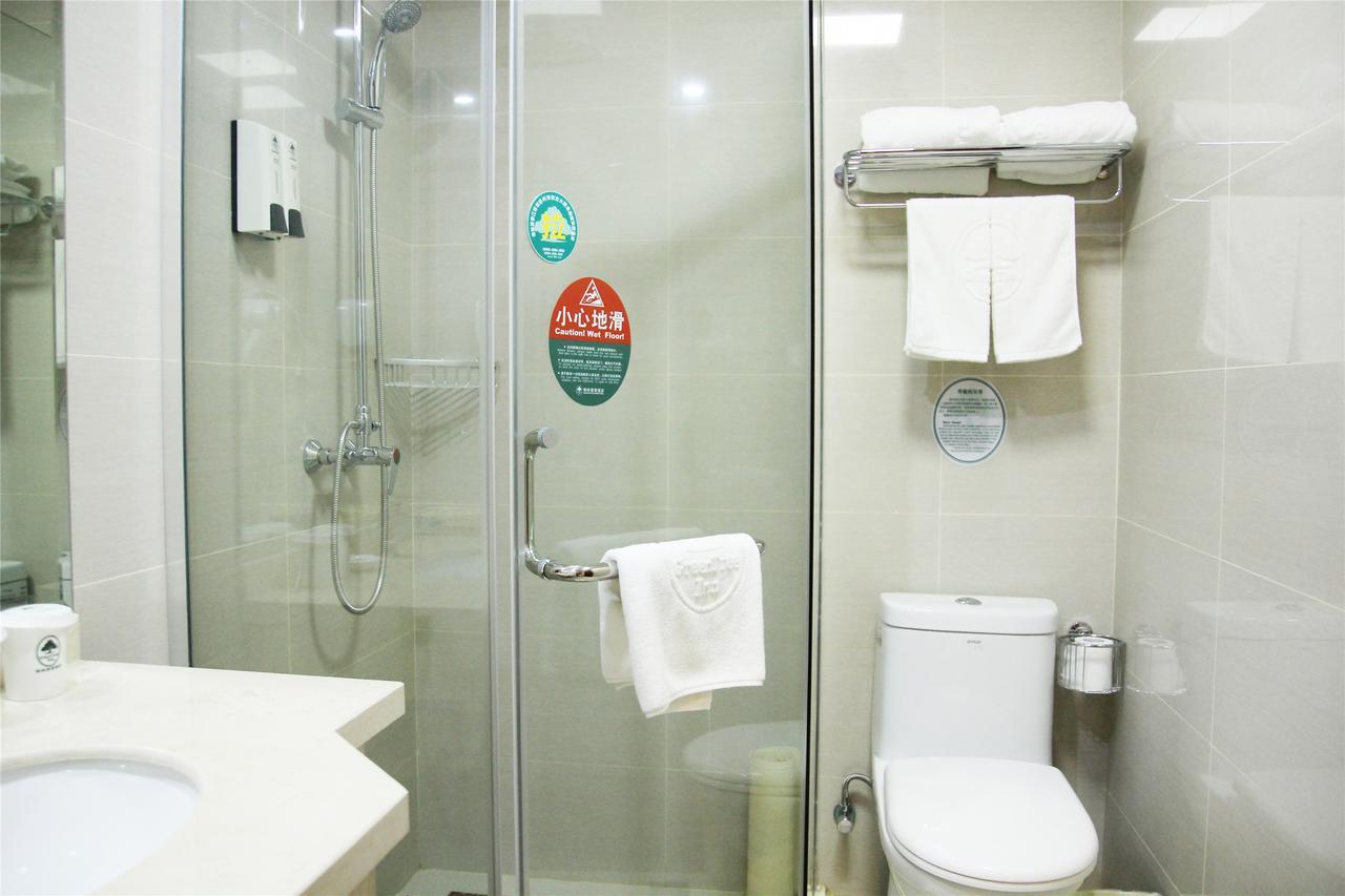 Greentree Inn Shanghai Minhang District Beiqiao Subway Station Express Hotel Buitenkant foto