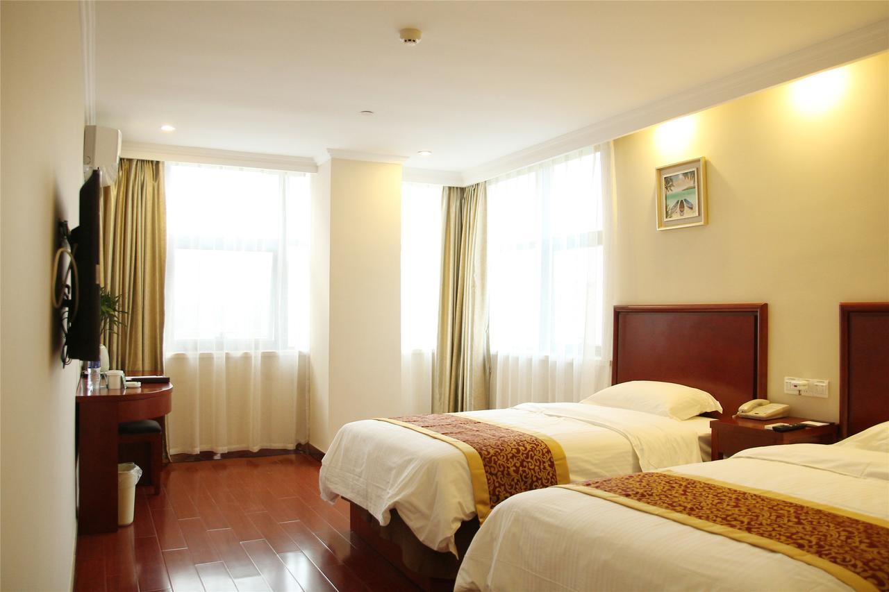 Greentree Inn Shanghai Minhang District Beiqiao Subway Station Express Hotel Buitenkant foto